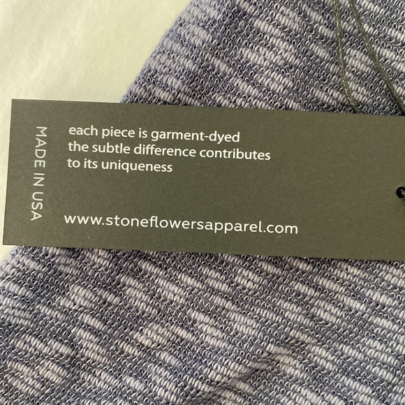 STONE FLOWERS SLEEVELESS KNIT TOP SIZE SMALL - Picture 6 of 6
